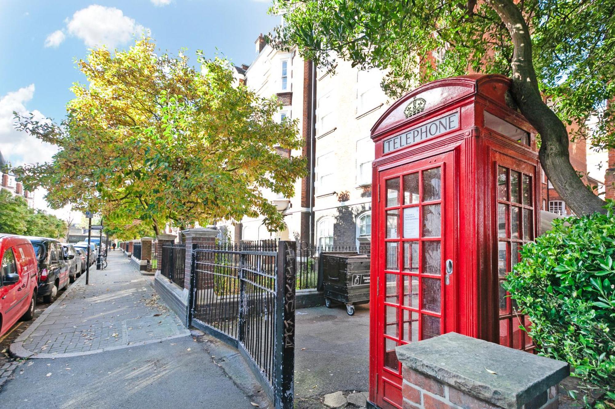 Beautiful 3 Bedroom Flat In Scott Ellis Gardens Londra Exterior foto