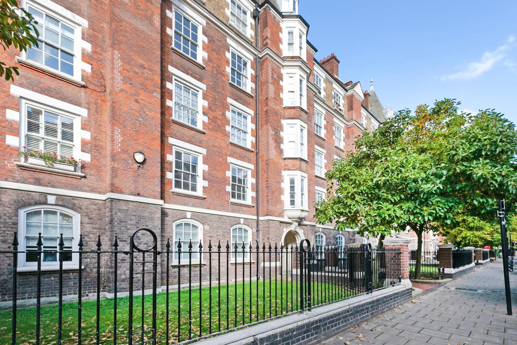 Beautiful 3 Bedroom Flat In Scott Ellis Gardens Londra Exterior foto