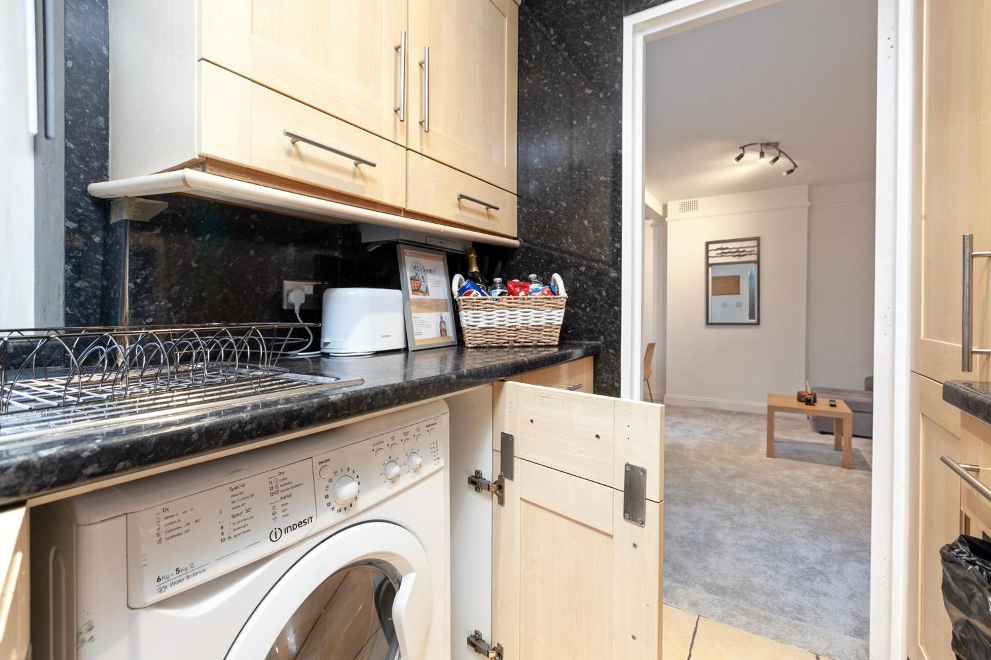 Beautiful 3 Bedroom Flat In Scott Ellis Gardens Londra Exterior foto