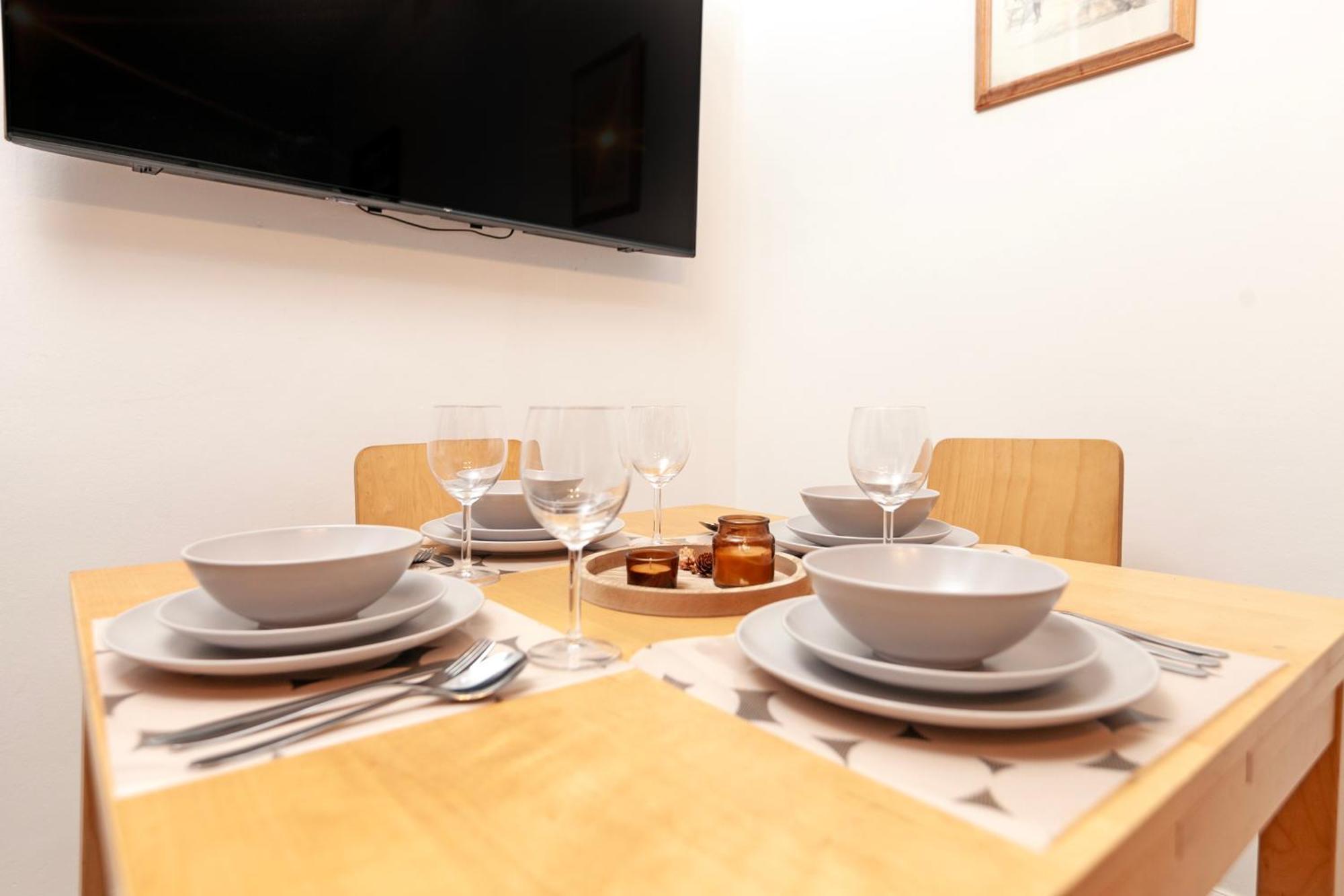 Beautiful 3 Bedroom Flat In Scott Ellis Gardens Londra Exterior foto