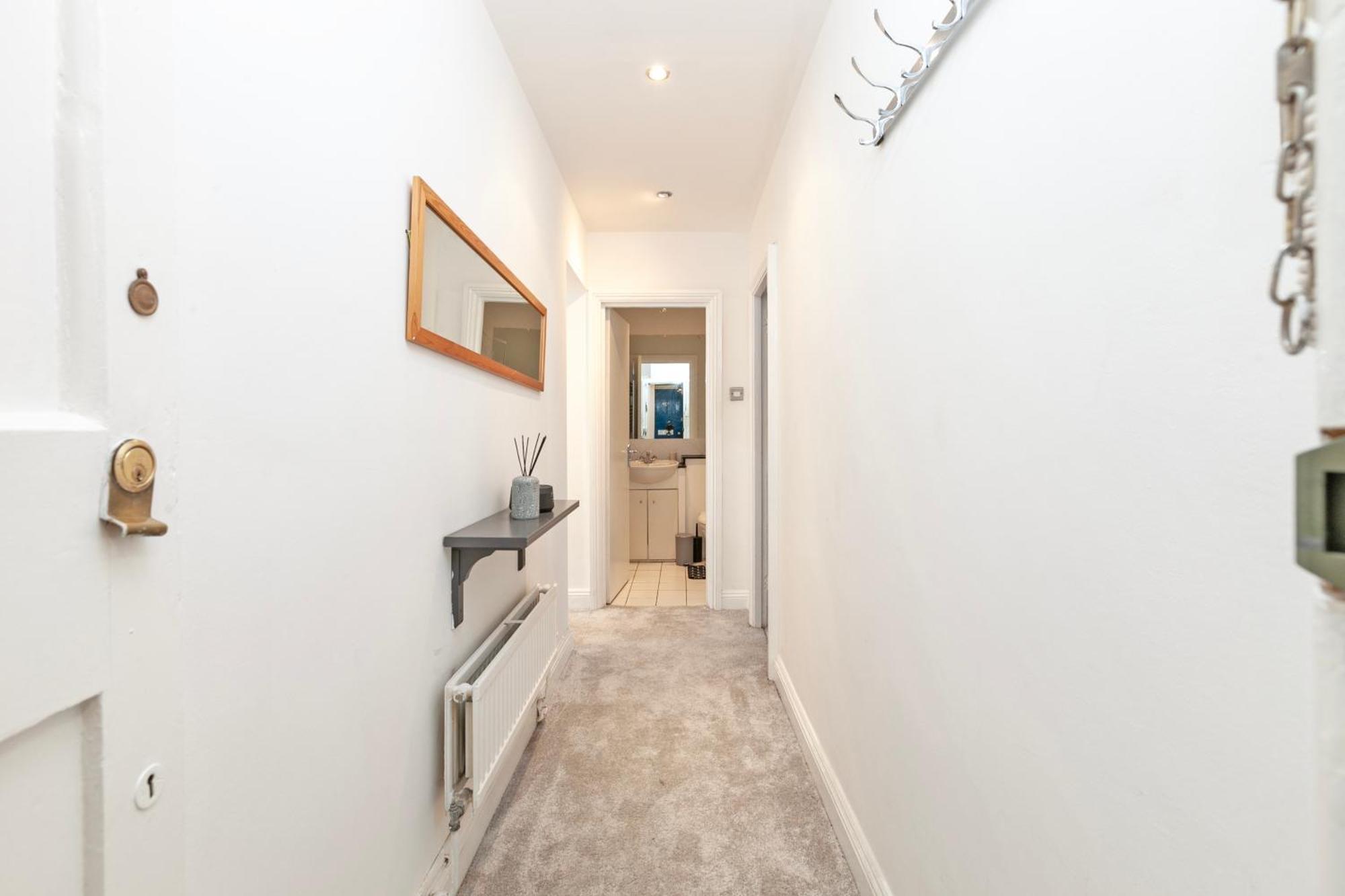 Beautiful 3 Bedroom Flat In Scott Ellis Gardens Londra Exterior foto